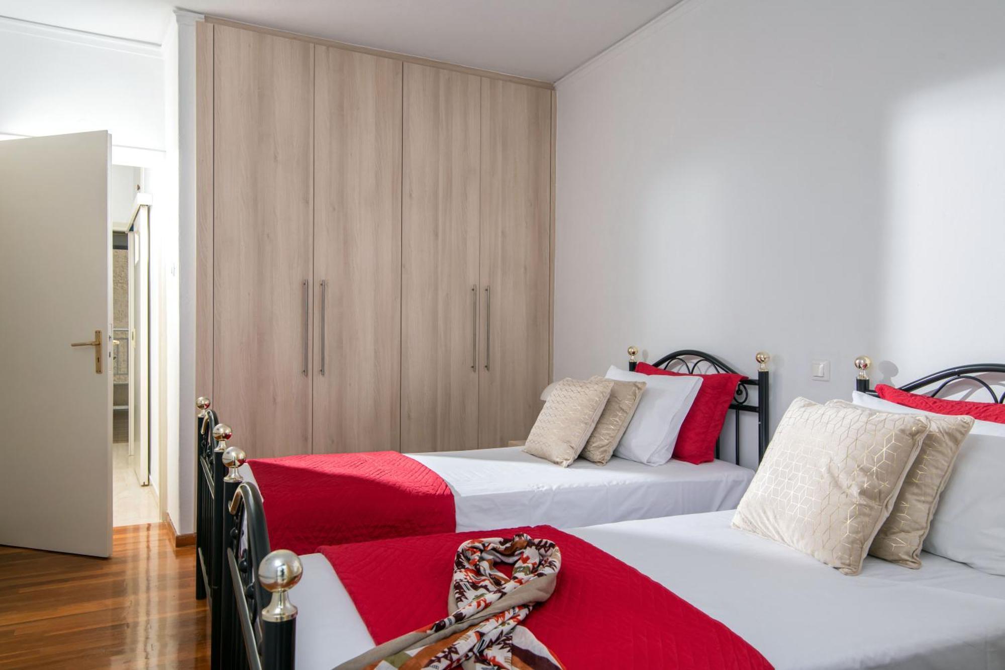 Central Double Bedroom Apartment Heraklion  Екстер'єр фото